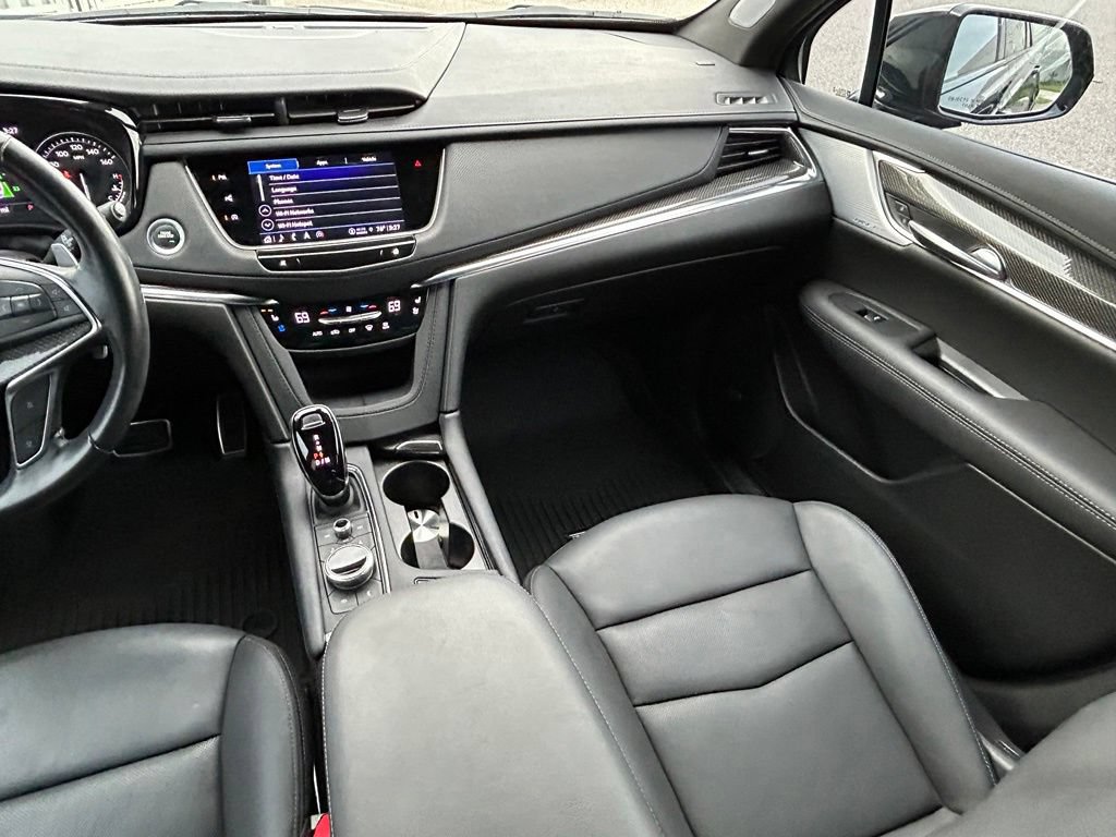 Used 2024 Cadillac XT5 Sportv w/ Technology Package AWD/4WD image 11