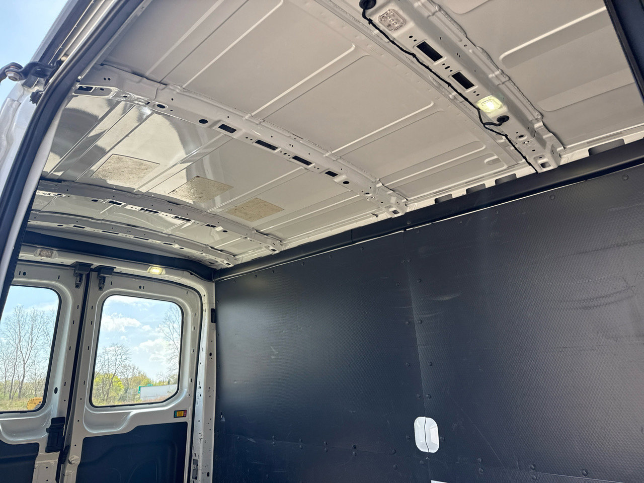 Used 2018 Ford Transit 250 148 Medium Roof w/ Interior Upgrade Package image 33