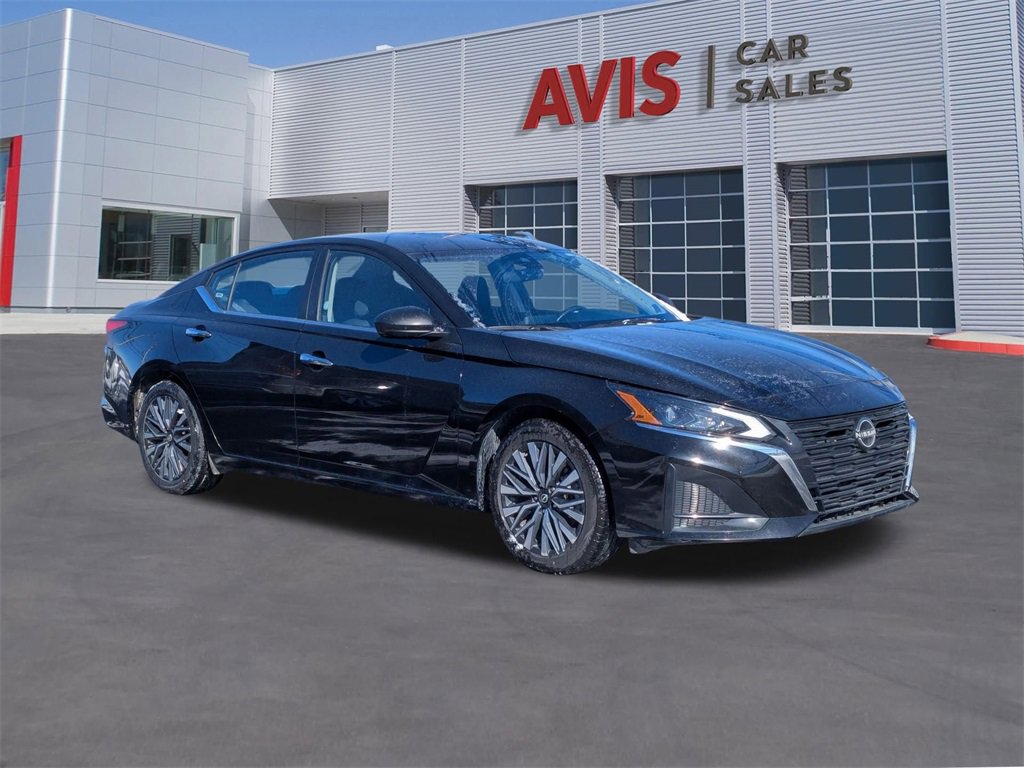 Used 2024 Nissan Altima 2.5 SV image 9