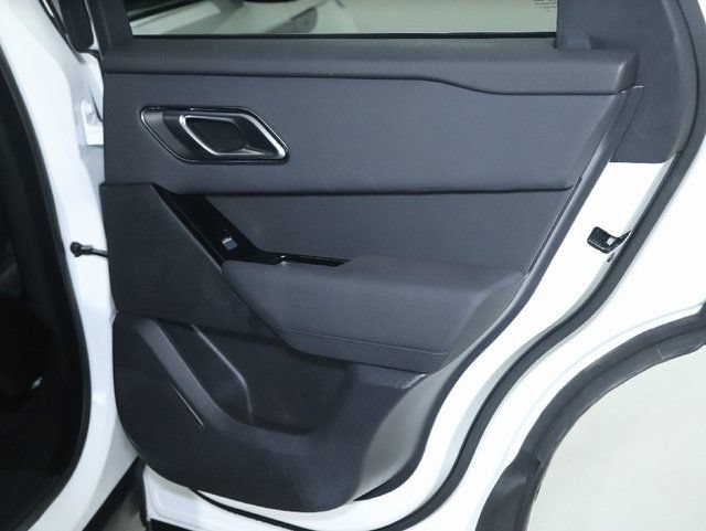 Certified 2025 Land Rover Range Rover Velar Dynamic SE AWD/4WD image 33