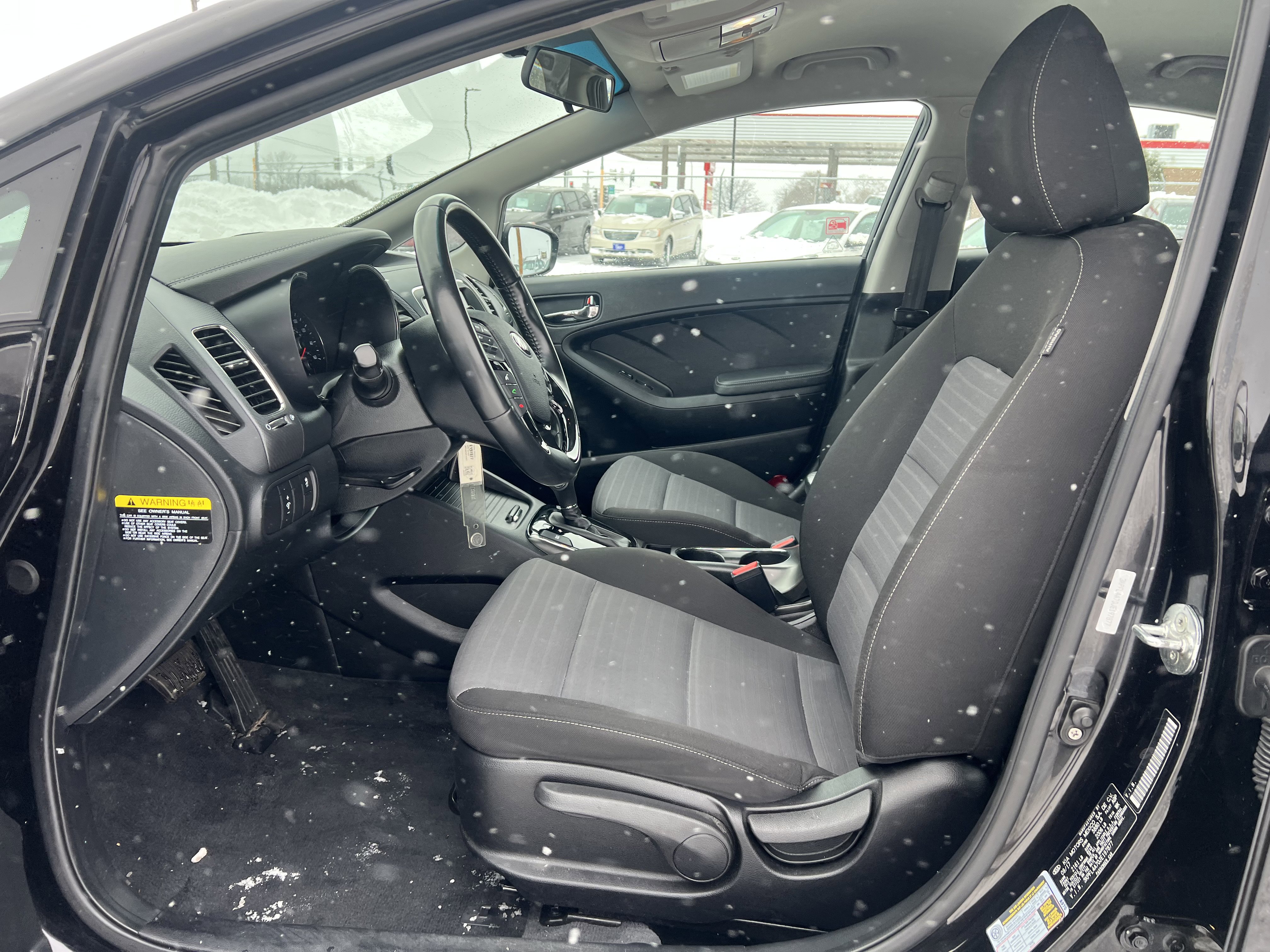 Used 2018 Kia Forte S image 13