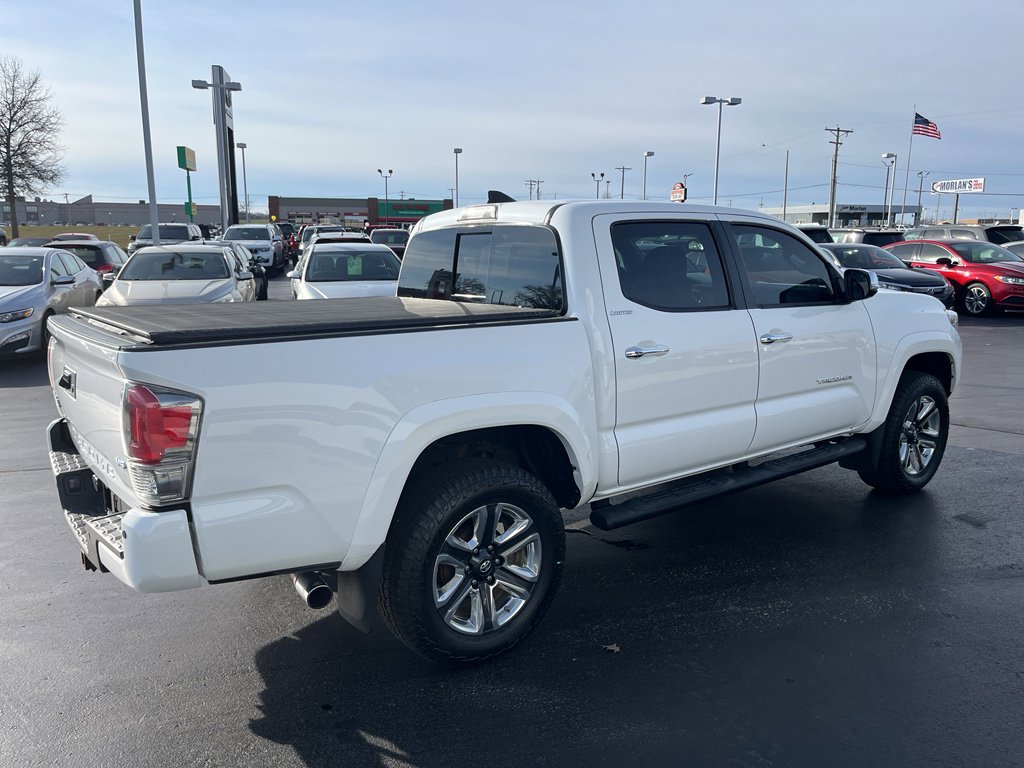 Used 2017 Toyota Tacoma Limited image 7