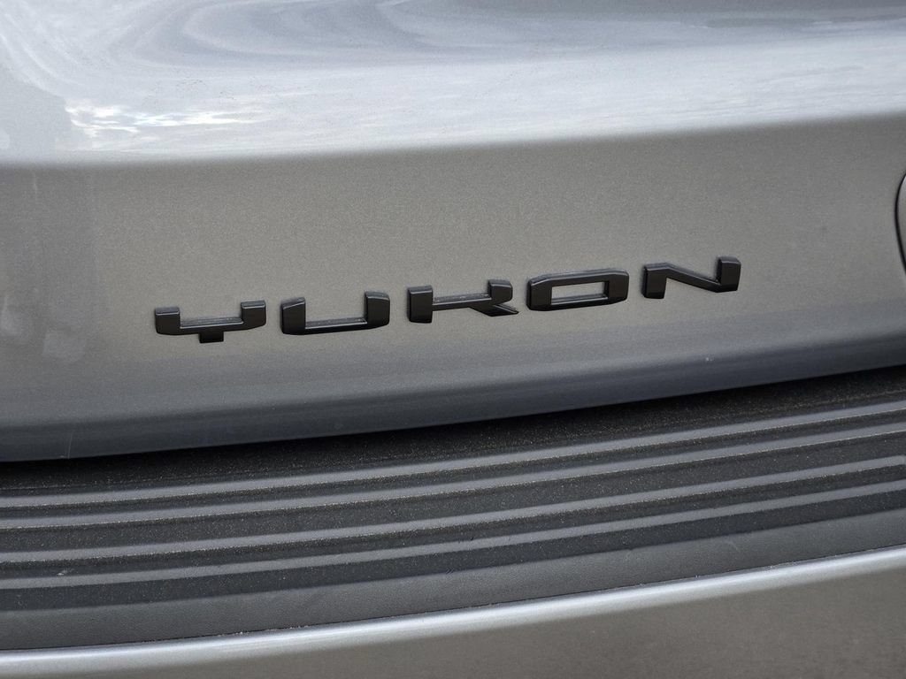 Used 2023 GMC Yukon XL Denali Ultimate AWD/4WD image 5