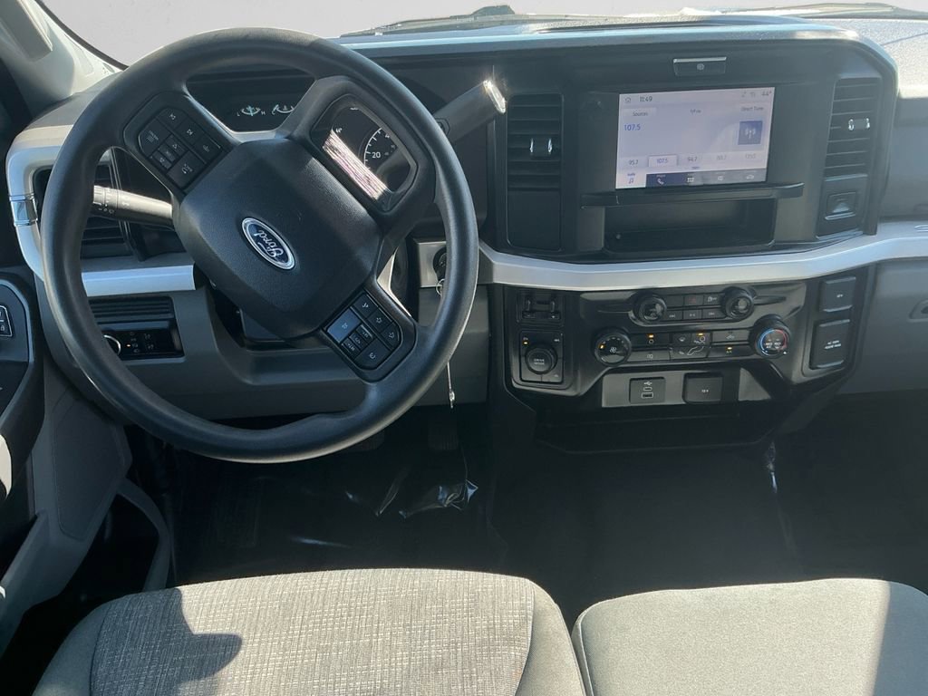Used 2025 Ford F250 XLT image 10
