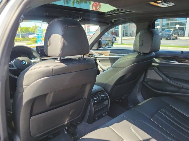 Used 2021 BMW 530i w/ M Sport Package RWD image 9