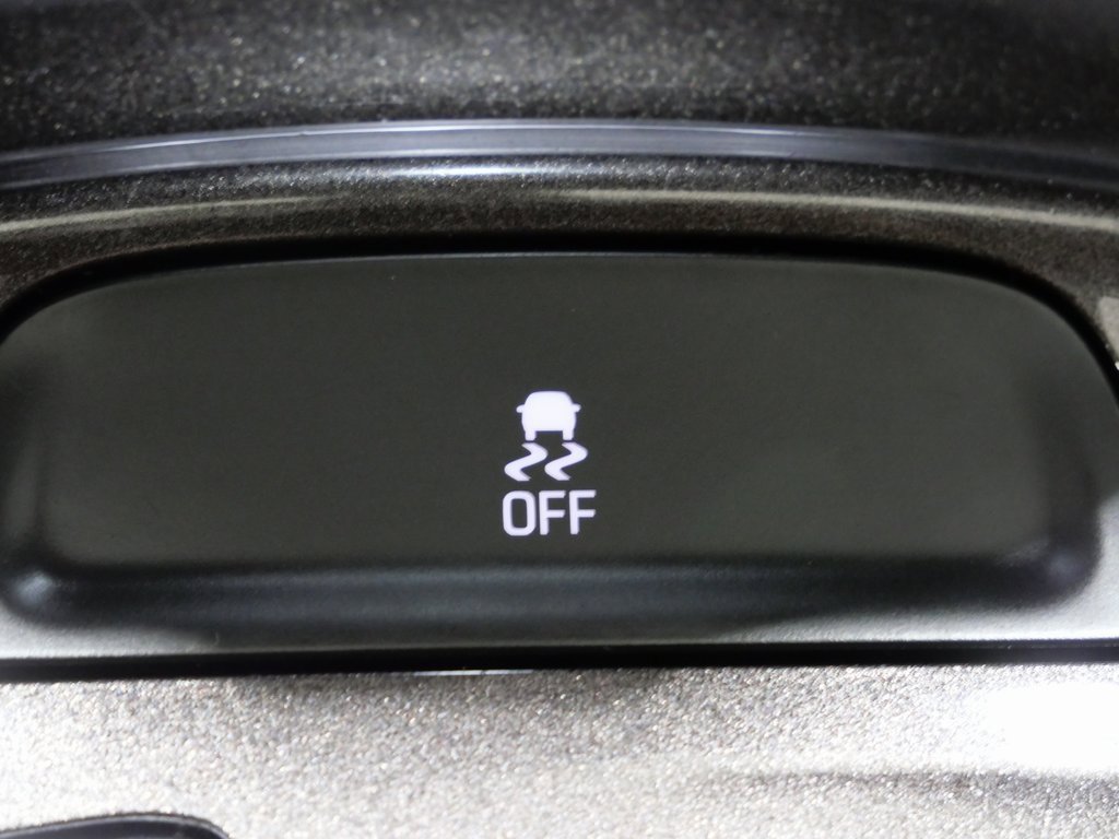 Used 2022 Chevrolet Malibu LT image 21