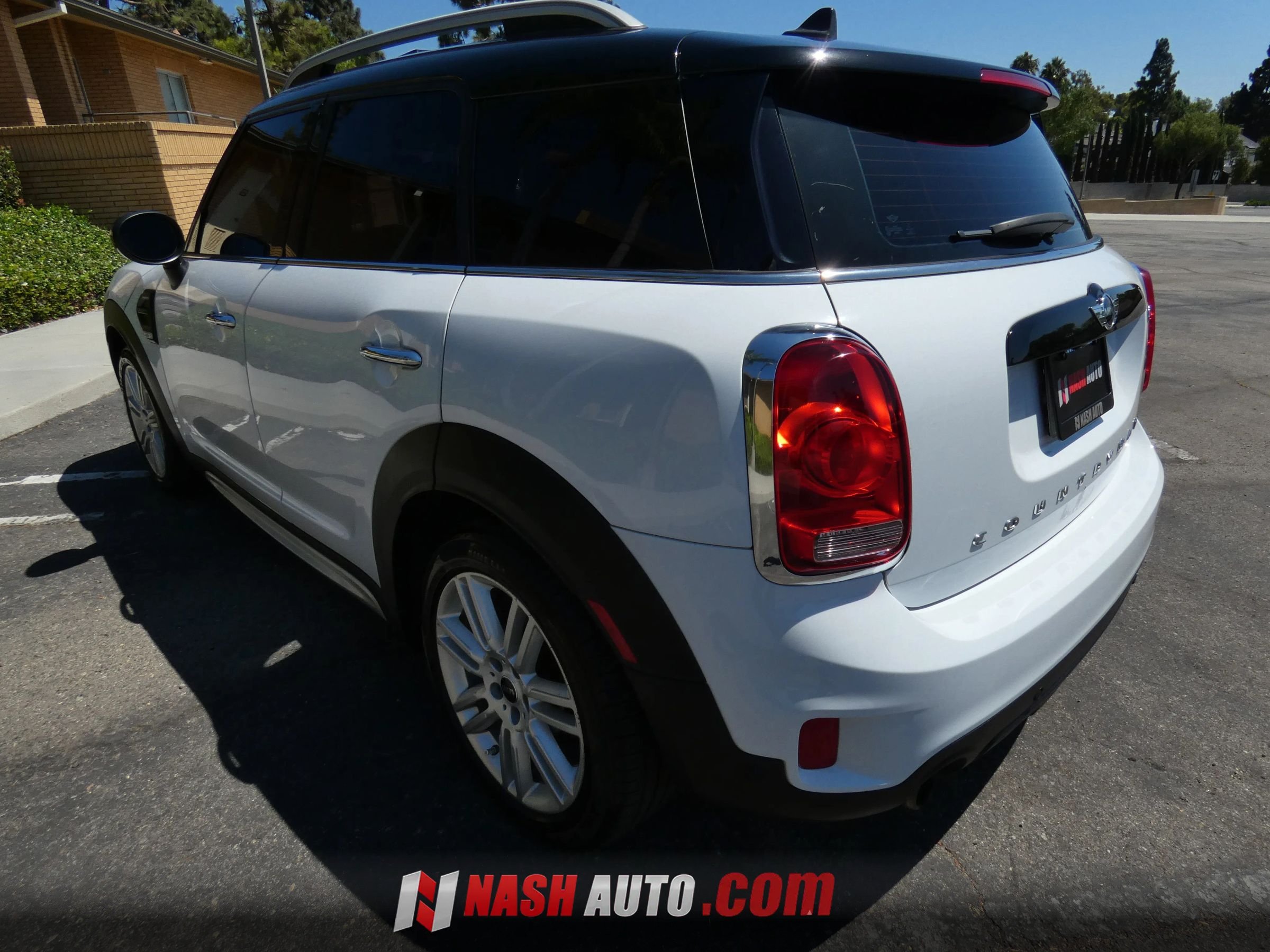 Used 2017 MINI Cooper Countryman FWD image 12