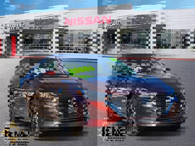 Certified 2025 Nissan Sentra SV image 1