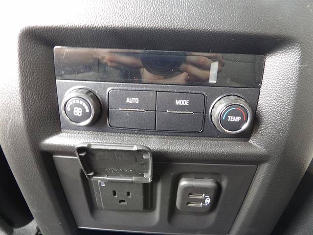Certified 2022 Chevrolet Traverse LT w/ LT Premium Package FWD image 32