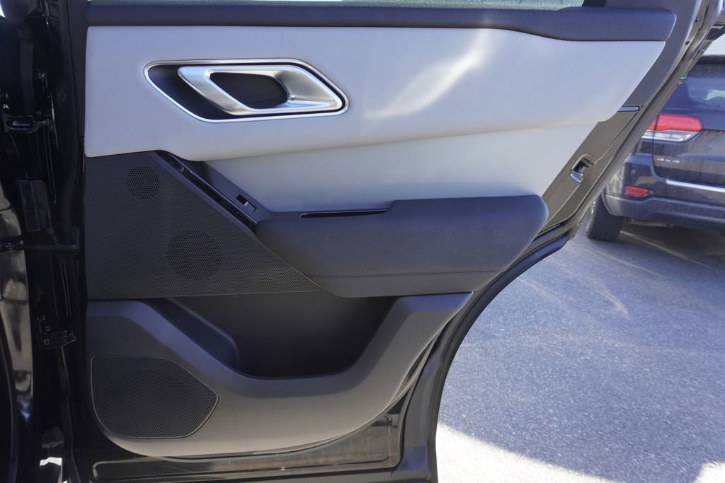 Used 2025 Land Rover Range Rover Velar S image 25