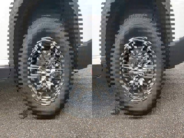 New 2025 GMC Acadia Elevation image 10