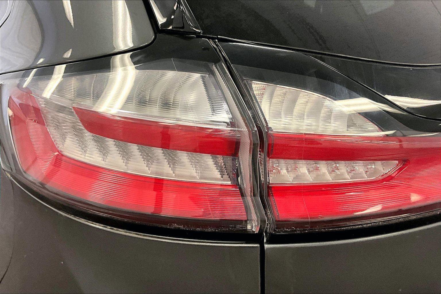 Used 2024 Ford Edge SEL w/ Convenience Package image 28