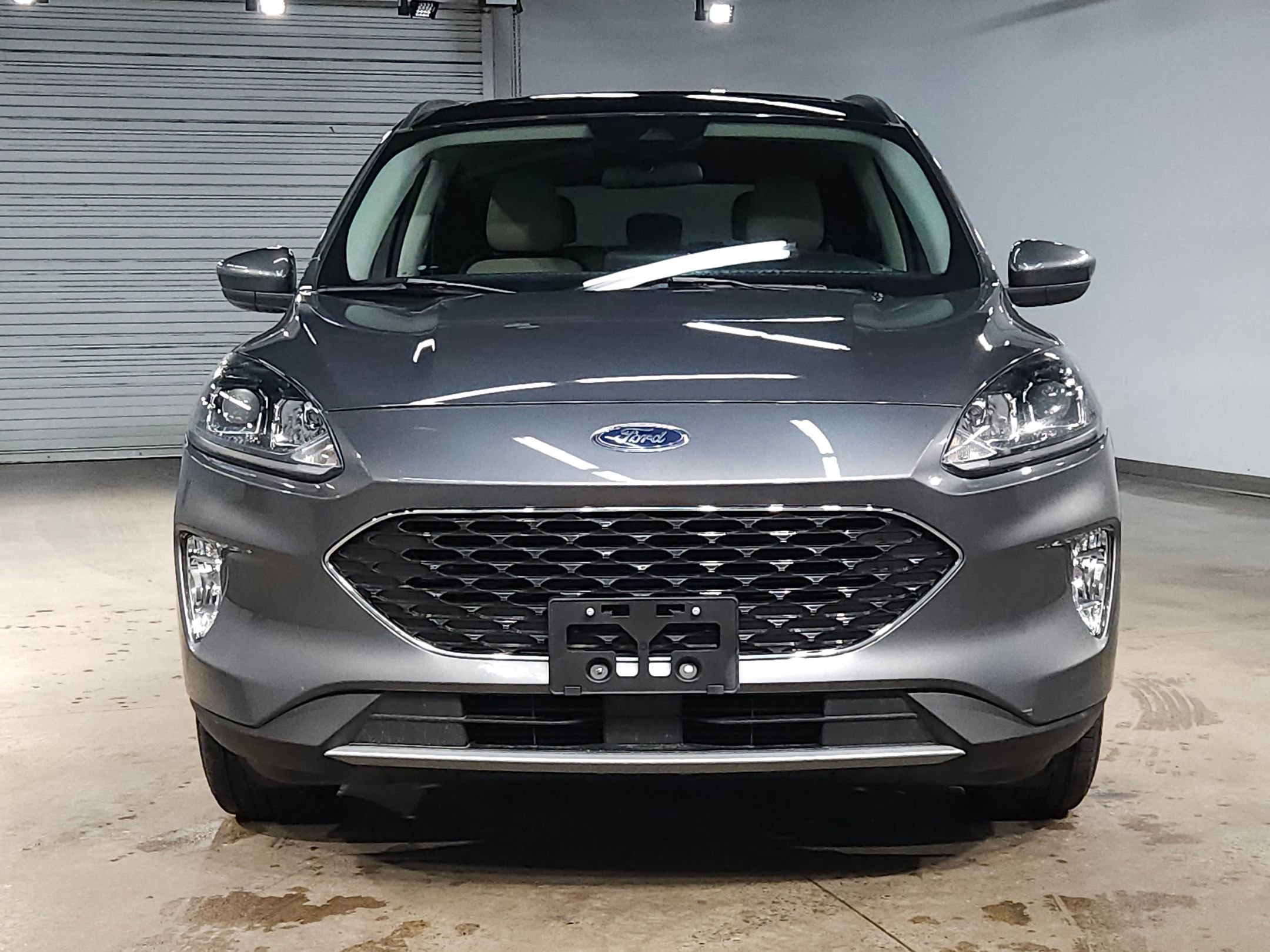 Used 2021 Ford Escape SEL image 2