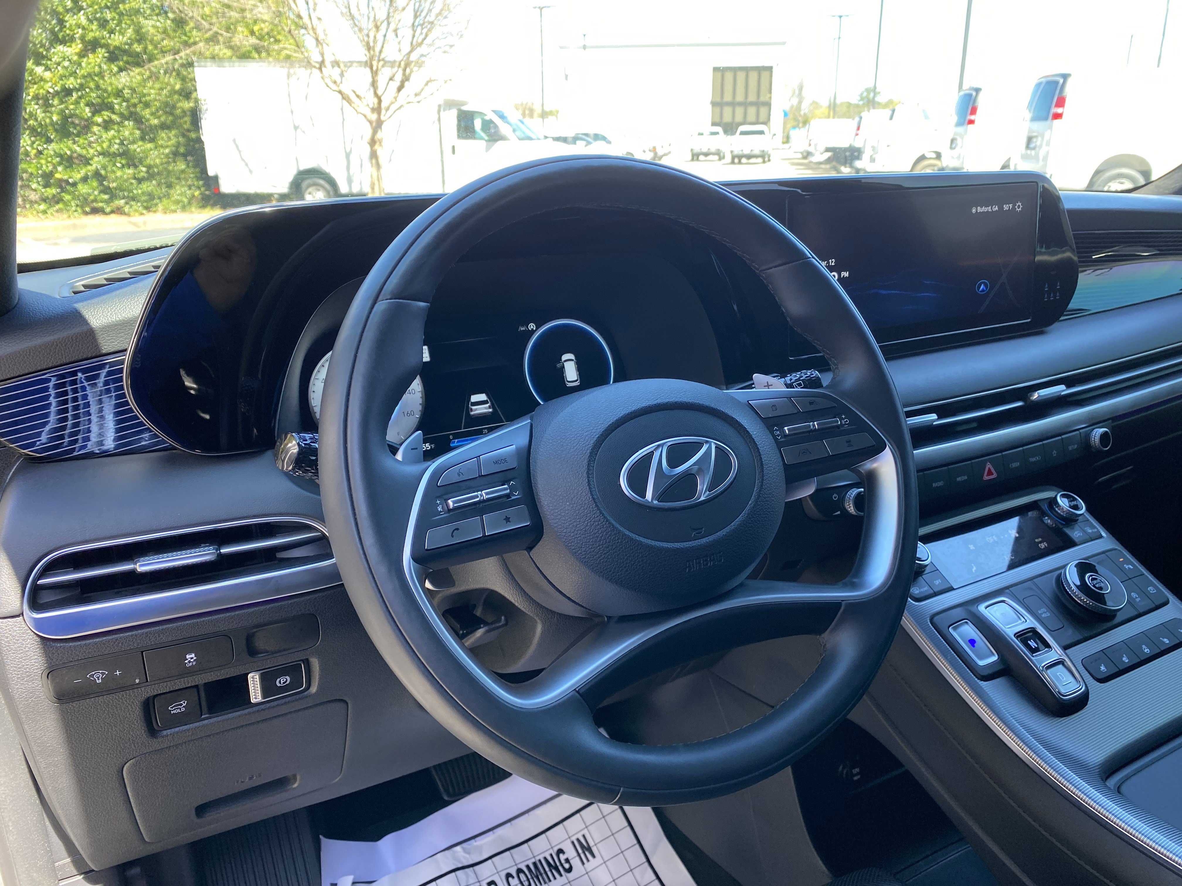 Used 2023 Hyundai Palisade Calligraphy image 17