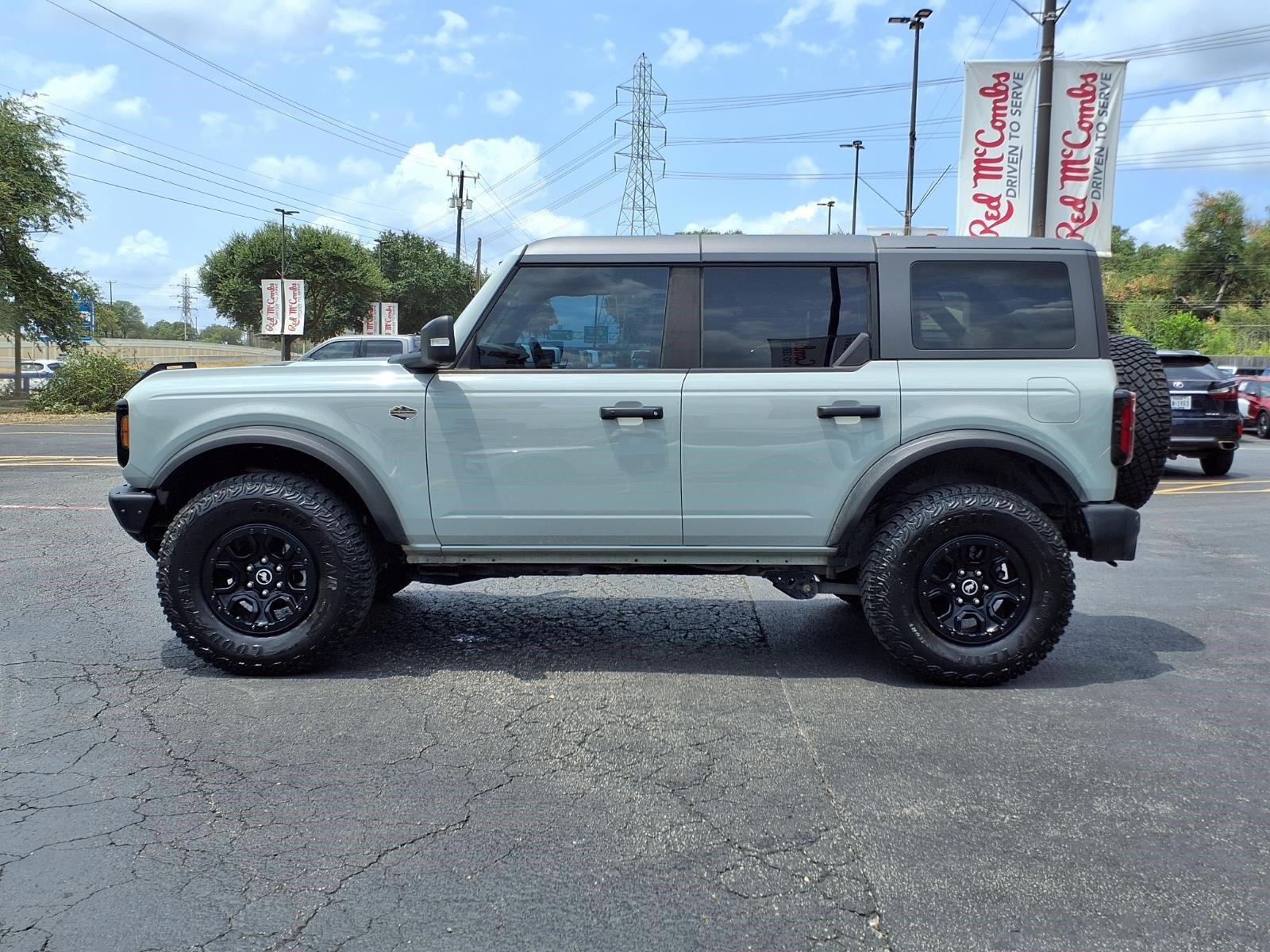 Used 2023 Ford Bronco Wildtrak AWD/4WD image 9
