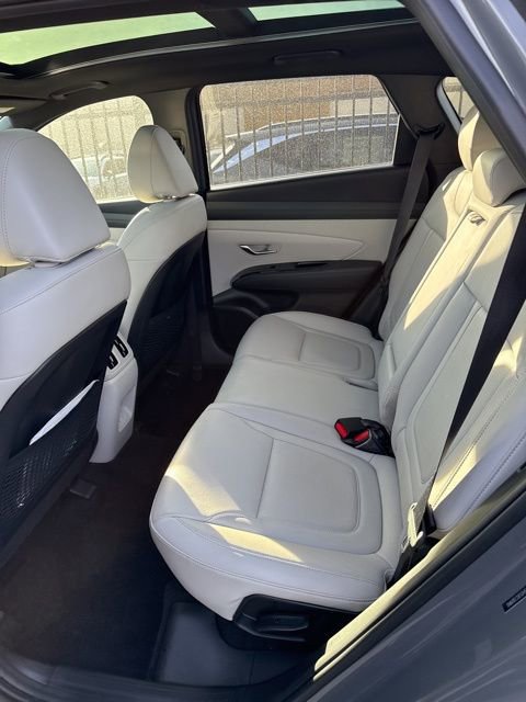Used 2025 Hyundai Tucson Limited image 11