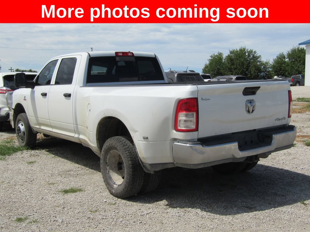 Used 2024 RAM 3500 Tradesman w/ Chrome Appearance Group AWD/4WD image 3