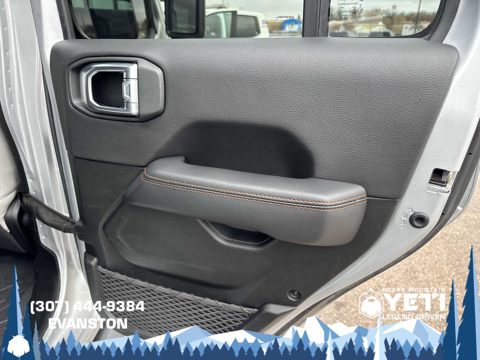 Used 2022 Jeep Gladiator Mojave w/ LED Lighting Group image 17