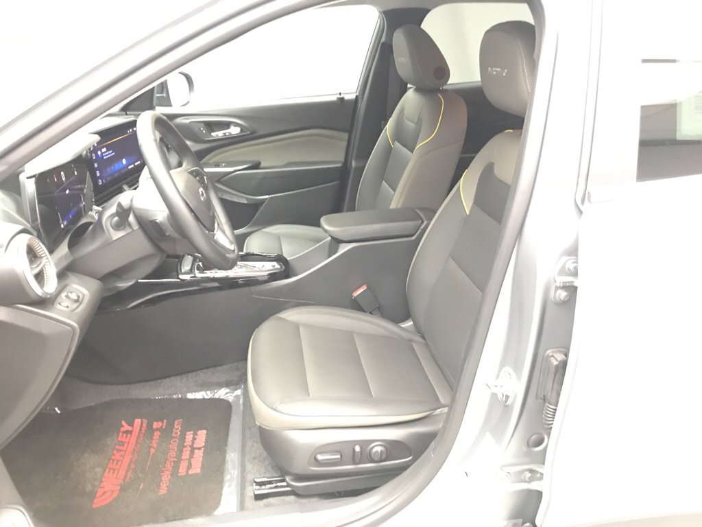 Used 2025 Chevrolet Trax ACTIV w/ Driver Confidence Package image 9