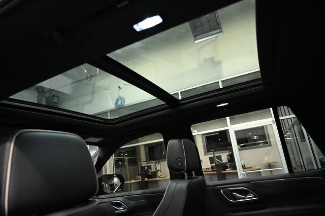 Used 2022 GMC Yukon SLT w/ SLT Premium Package image 21