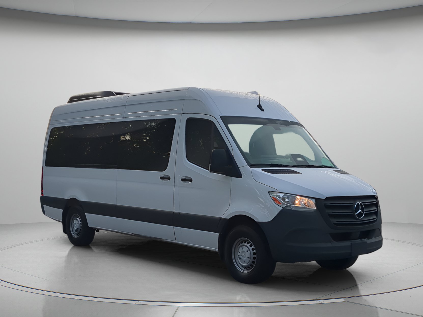 Used 2025 Mercedes-Benz Sprinter 2500 image 38