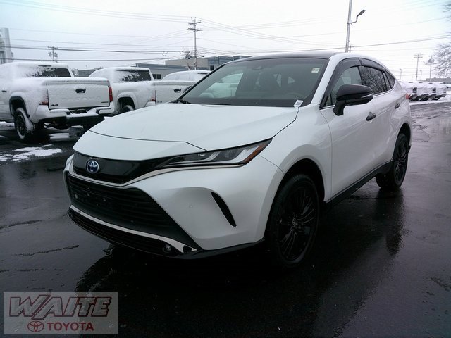 Certified 2024 Toyota Venza Nightshade image 5