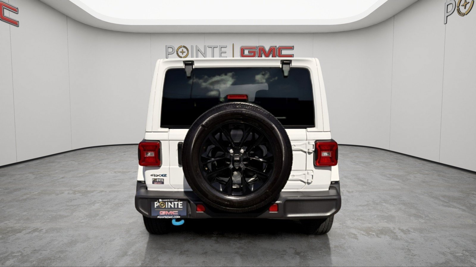 Used 2024 Jeep Wrangler Unlimited Sahara AWD/4WD image 9
