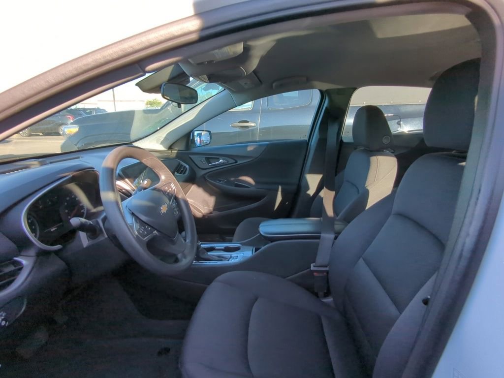 Used 2024 Chevrolet Malibu LT FWD image 6