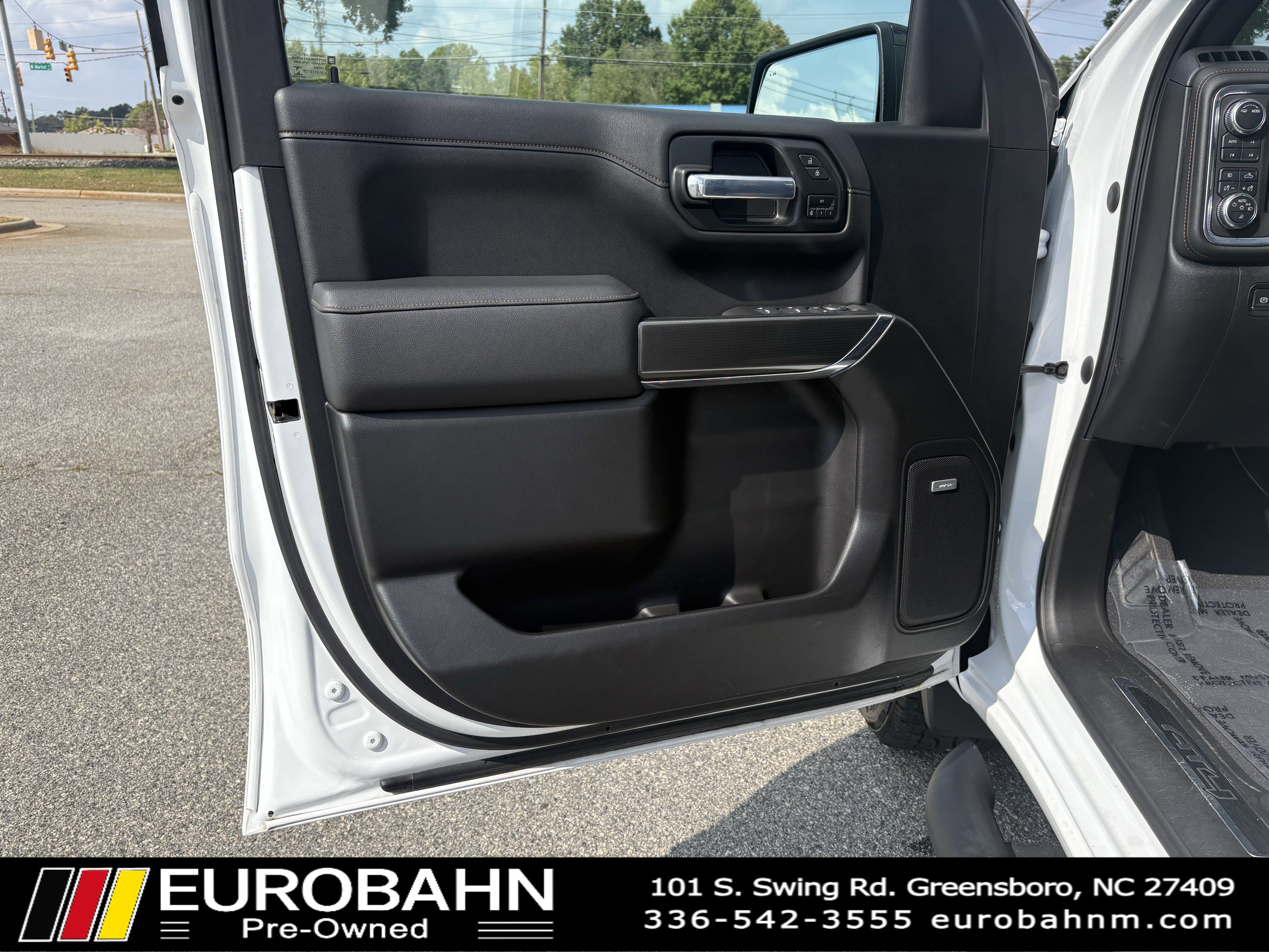 Used 2021 GMC Sierra 1500 AT4 w/ AT4 Value Package image 9