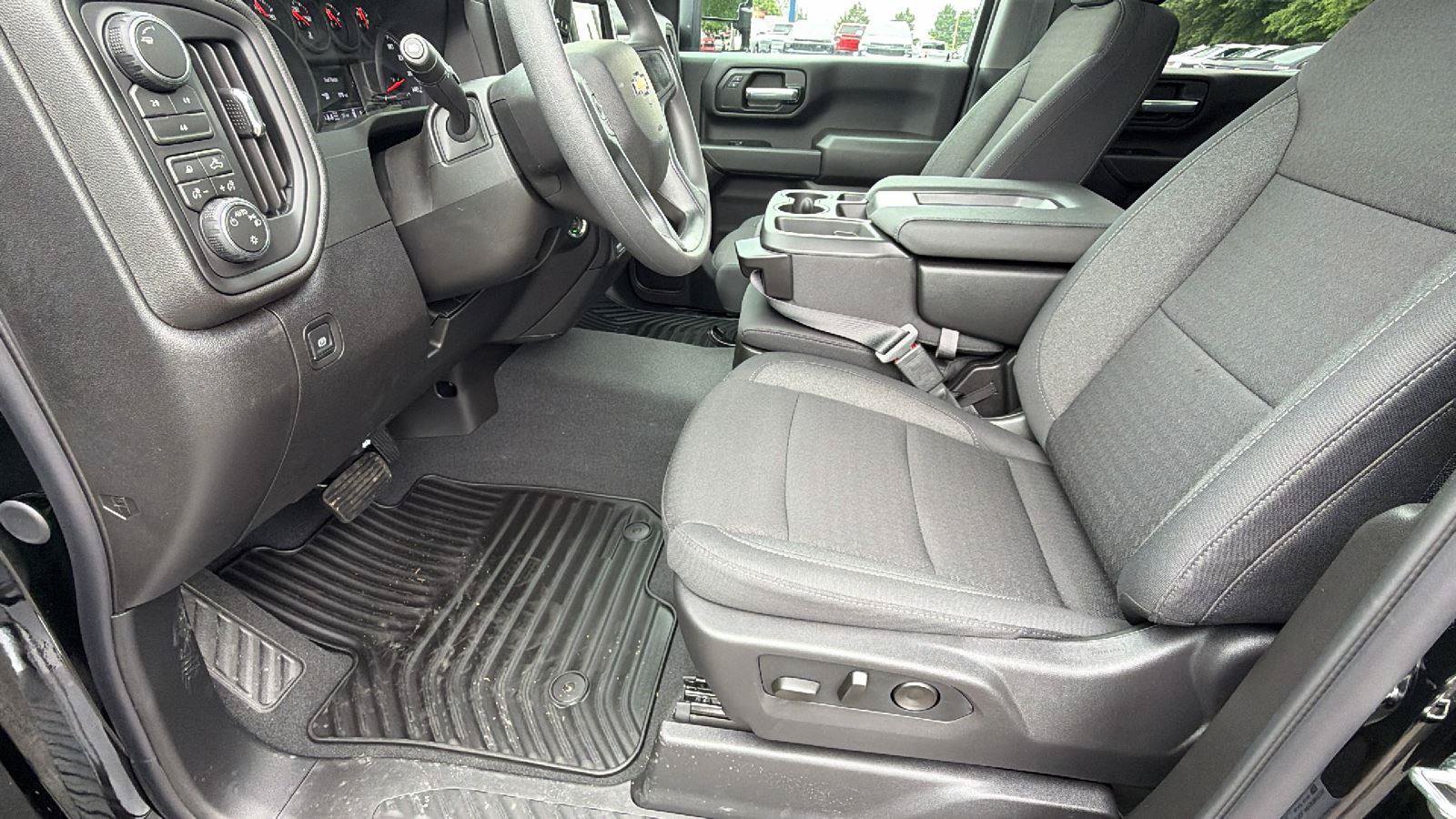 New 2026 Chevrolet Silverado 2500 Custom w/ Custom Value Package AWD/4WD image 13