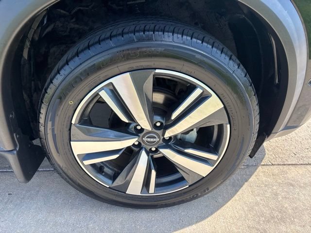 Used 2023 Nissan Rogue SL w/ SL Premium Package AWD/4WD image 16