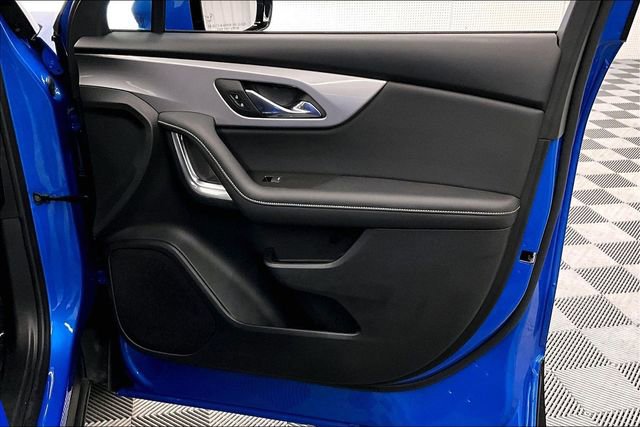 Used 2025 Chevrolet Blazer LT image 19