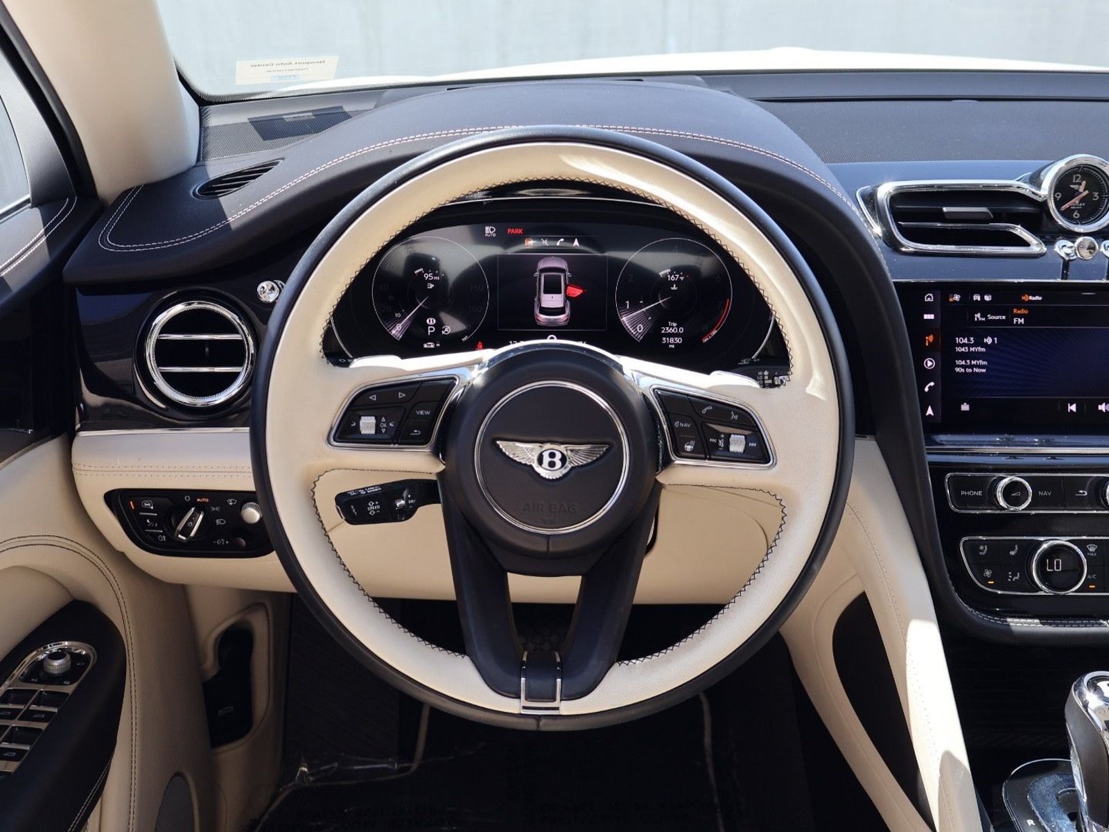 Certified 2023 Bentley Bentayga Extended Wheelbase AWD/4WD image 15