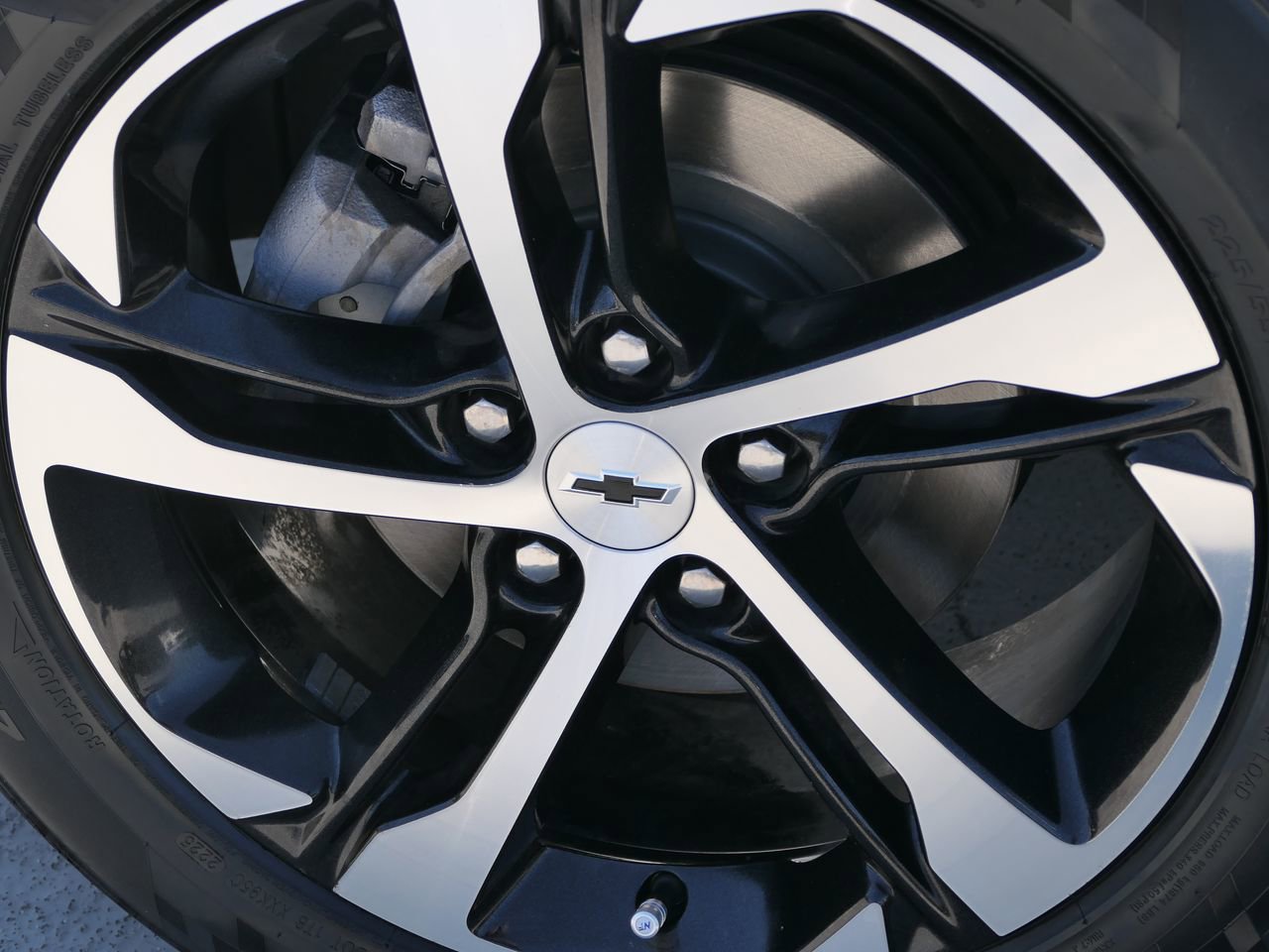 Used 2024 Chevrolet Trax RS w/ Driver Confidence Package image 11