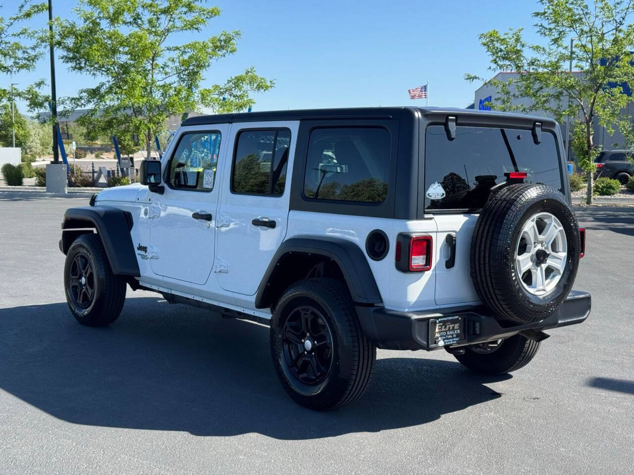 Used 2021 Jeep Wrangler Unlimited Sport w/ Uconnect 4C Nav & Sound Group AWD/4WD image 9