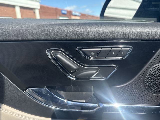 Used 2025 Lincoln Corsair Premiere image 16