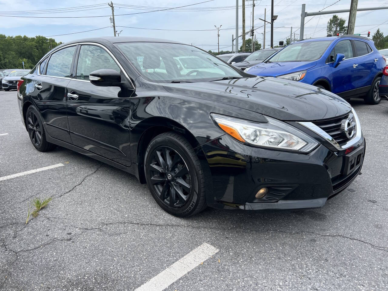 Used 2016 Nissan Altima 2.5 SV w/ Convenience Package FWD image 3