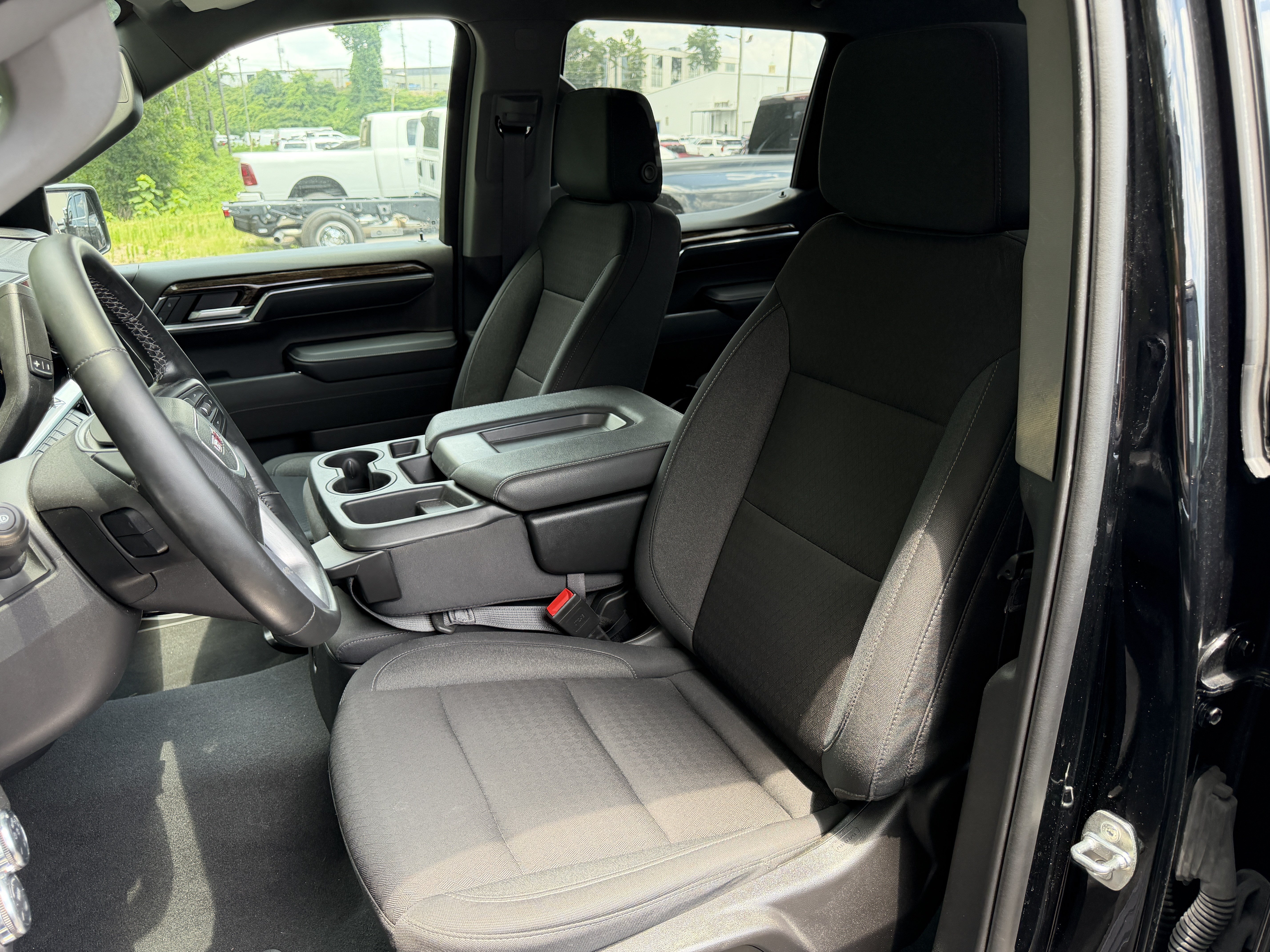 Used 2024 GMC Sierra 1500 Elevation w/ X31 Off-Road Package AWD/4WD image 16