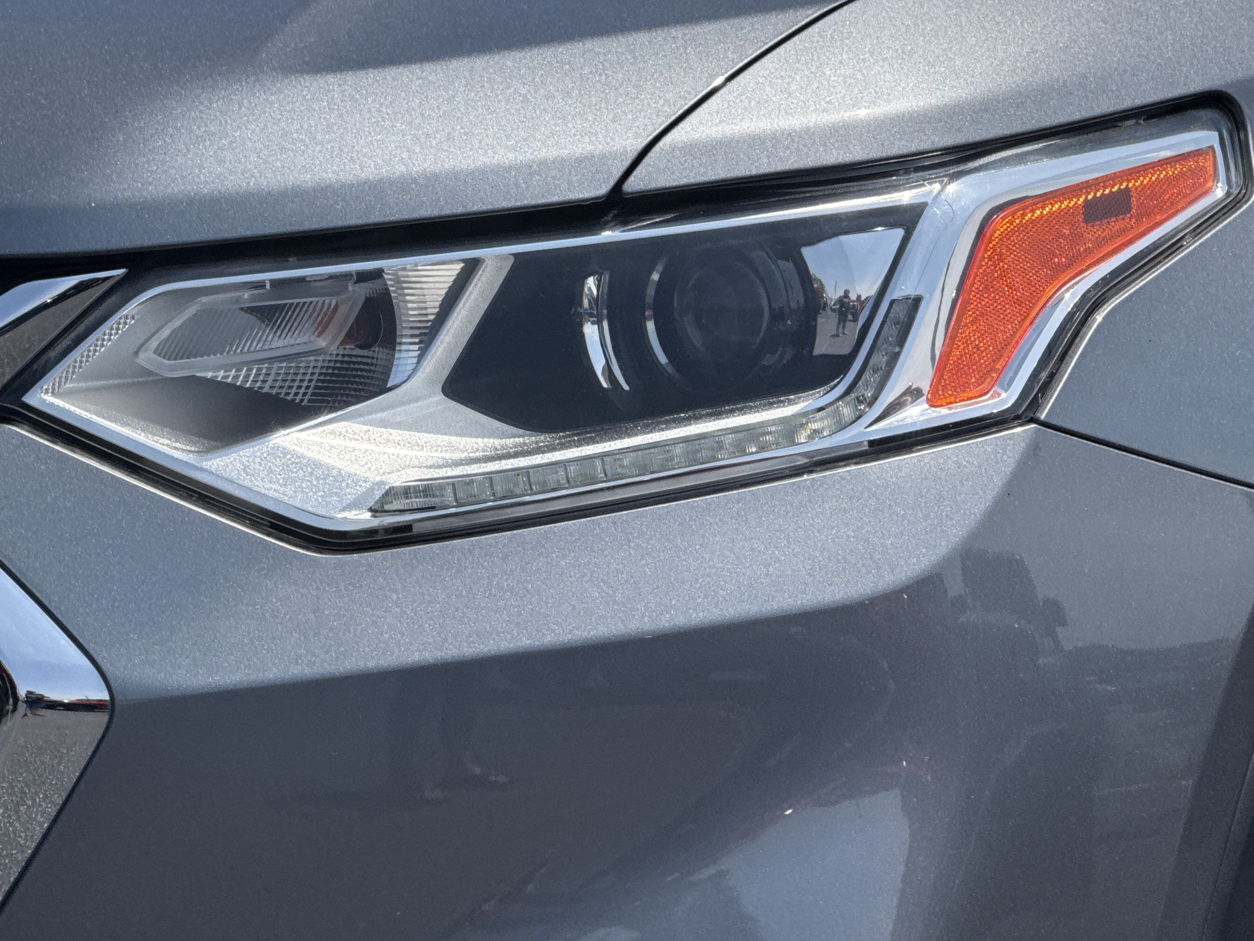 Used 2020 Chevrolet Traverse LS FWD image 6