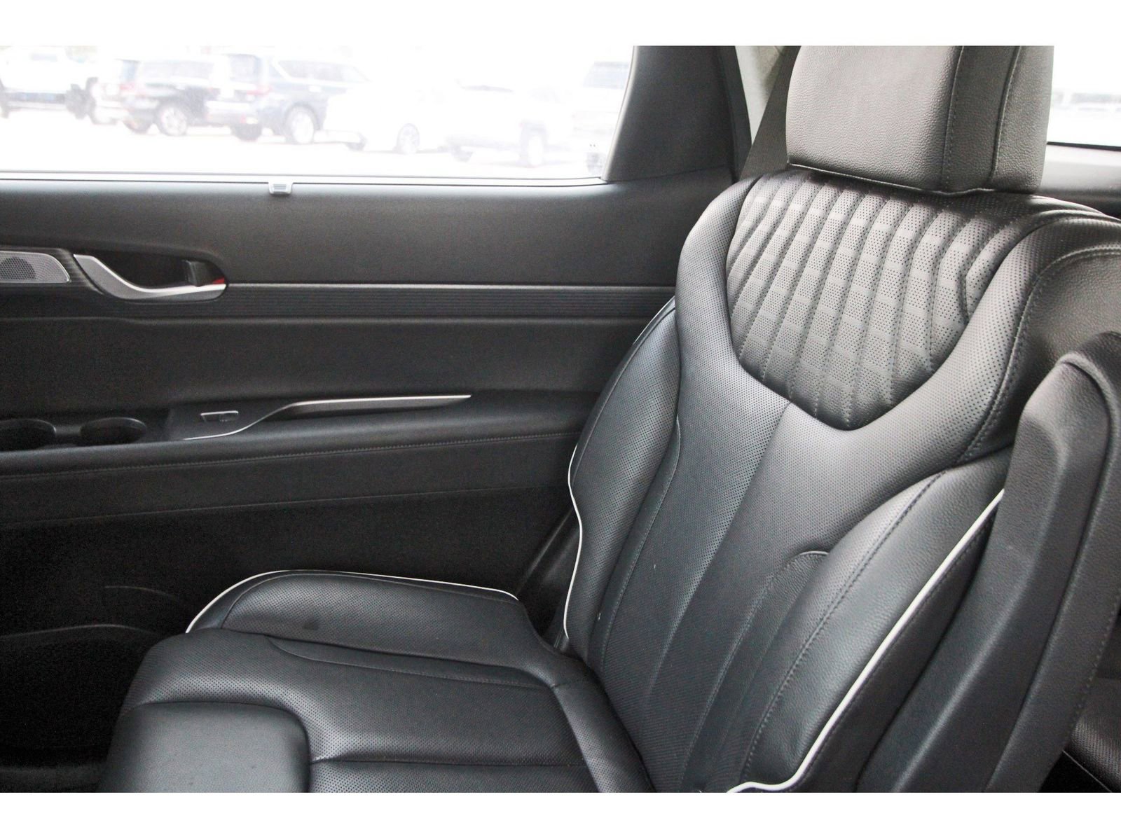 Used 2023 Hyundai Palisade Limited w/ Cargo Package image 14