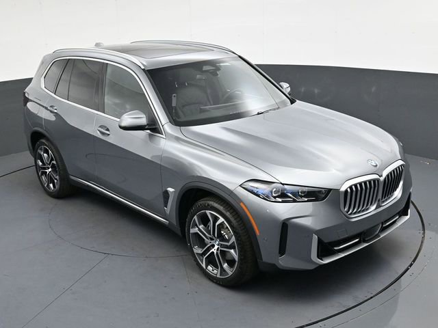 Used 2026 BMW X5 xDrive40i w/ Climate Comfort Package image 19