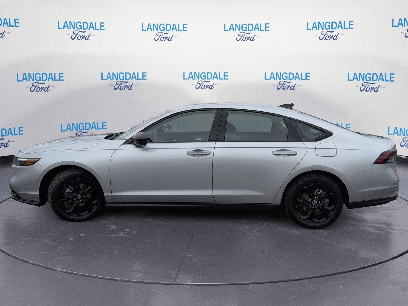 Used 2025 Honda Accord SE image 10