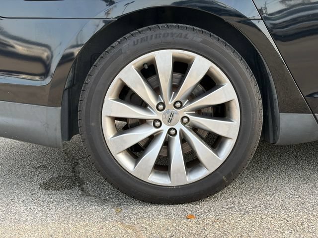 Used 2016 Lincoln MKS AWD w/ Equipment Group 101A image 8