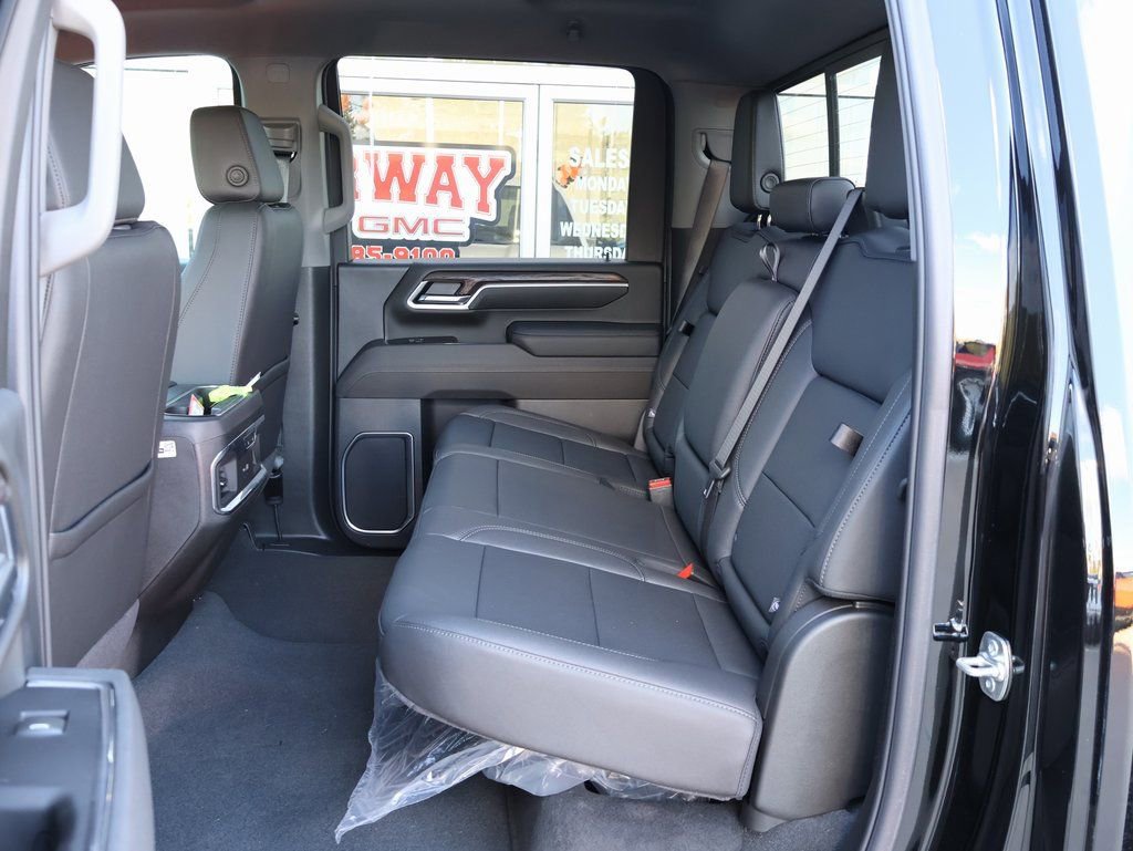 New 2025 GMC Sierra 2500 SLT w/ SLT Convenience Package image 27