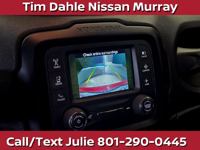 Used 2015 Jeep Renegade Trailhawk AWD/4WD image 28