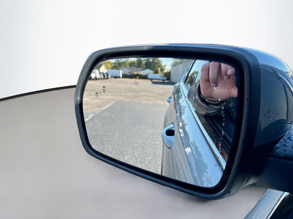 Used 2022 Ford Edge Titanium image 23