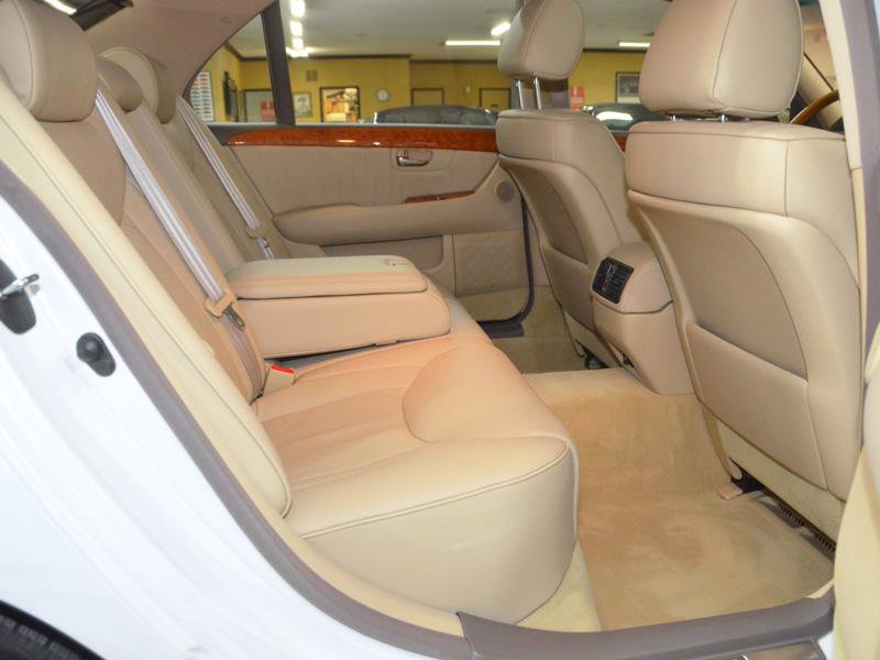 Used 2005 Lexus LS 430 RWD image 32