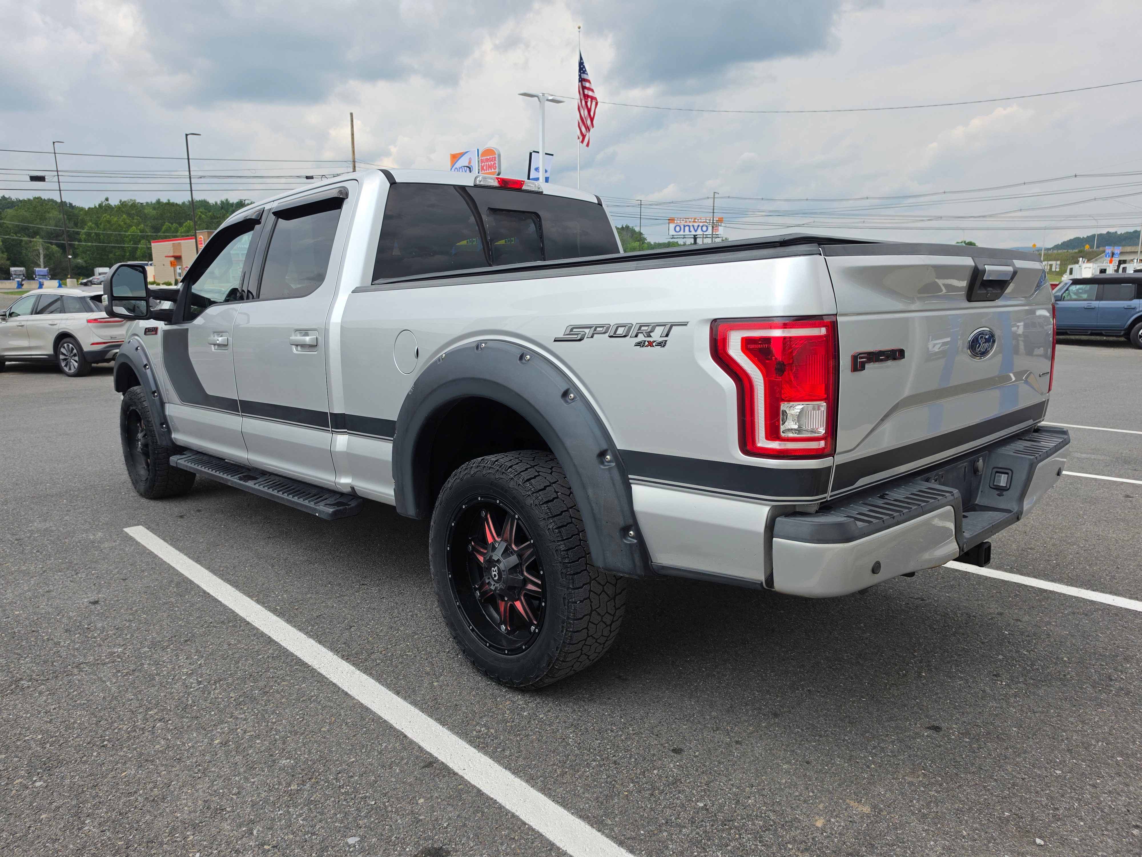 Used 2016 Ford F150 XLT w/ Equipment Group 302A Luxury AWD/4WD image 6