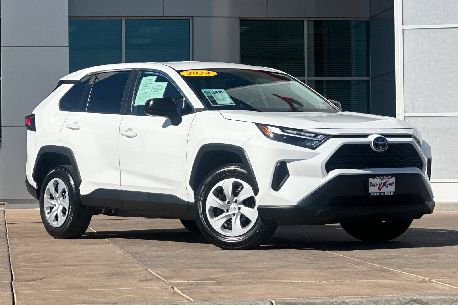 Used 2024 Toyota RAV4 LE AWD/4WD image 2
