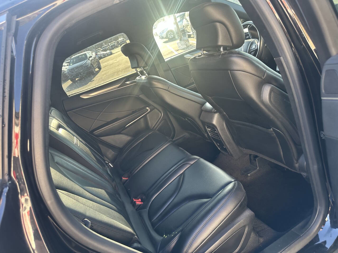 Used 2019 Lincoln MKC Premiere image 19
